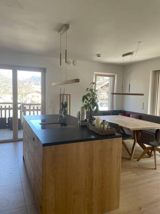 Wunderschoenes 4 Zimmer Apartment Mit Seeblick 巴特维塞 外观 照片